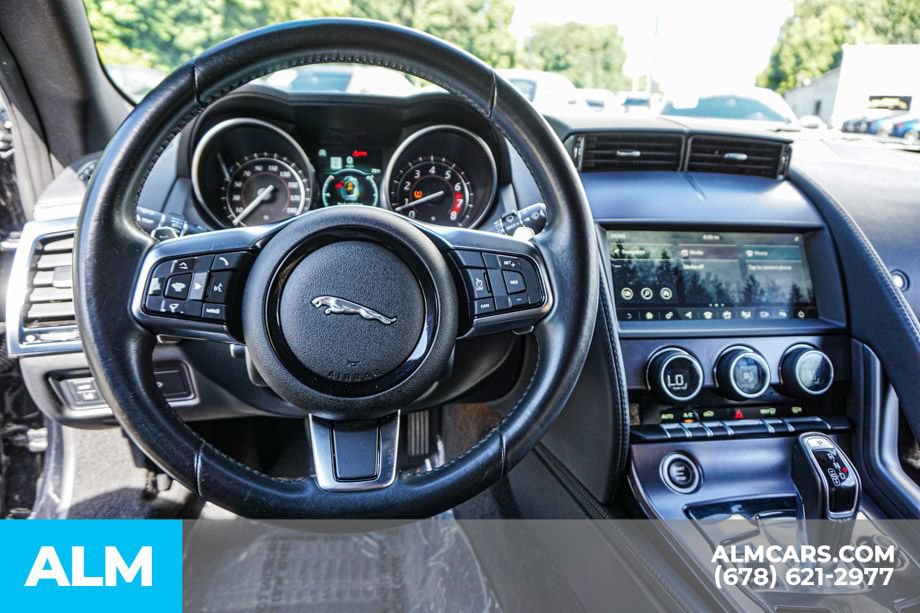 Used 2020 Jaguar F-TYPE Coupe RWD image 22