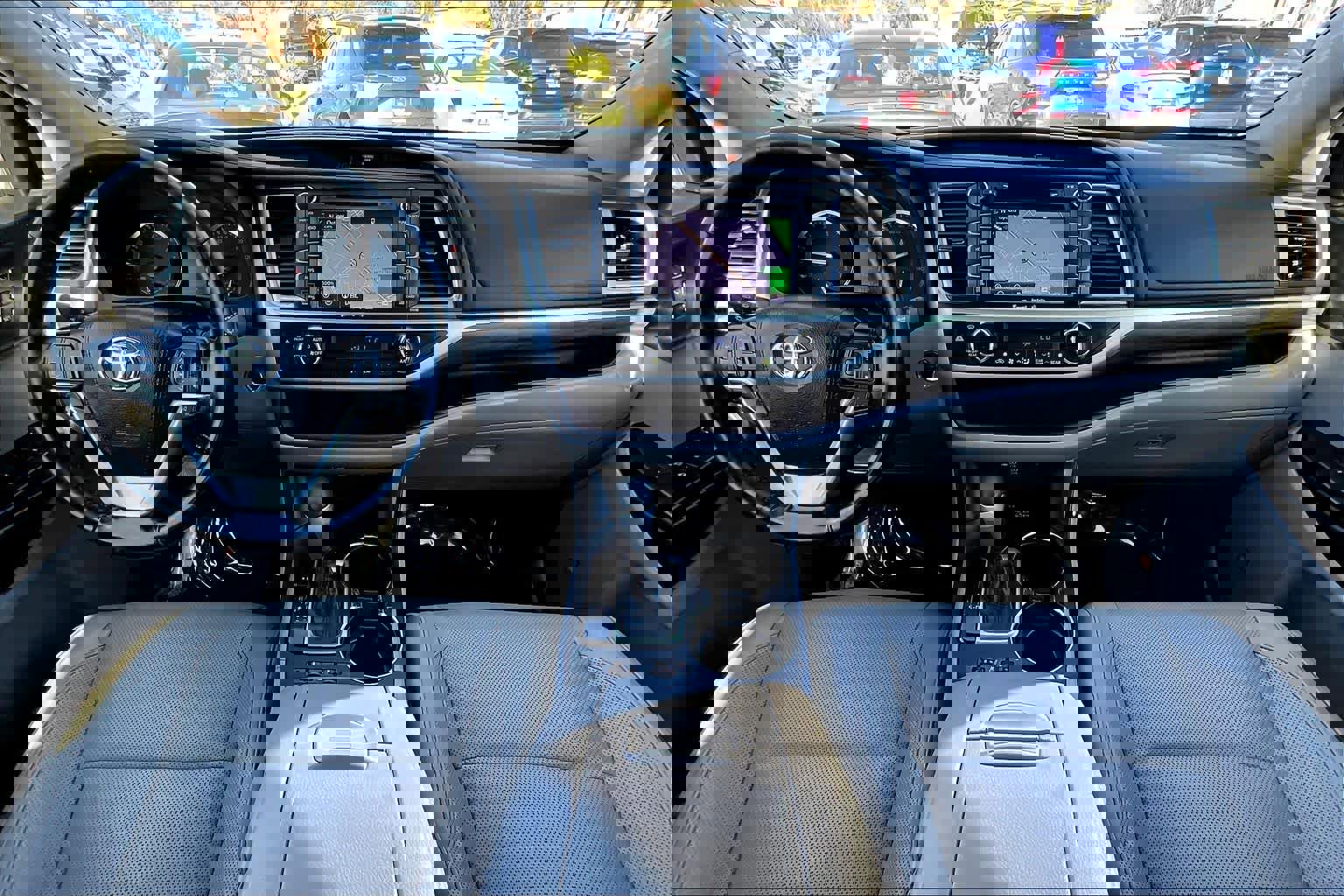 Used 2017 Toyota Highlander Limited Platinum image 15