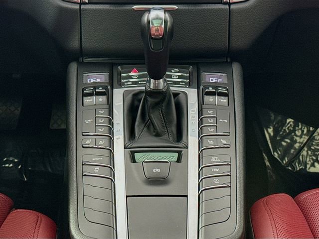 Used 2018 Porsche Macan S image 22