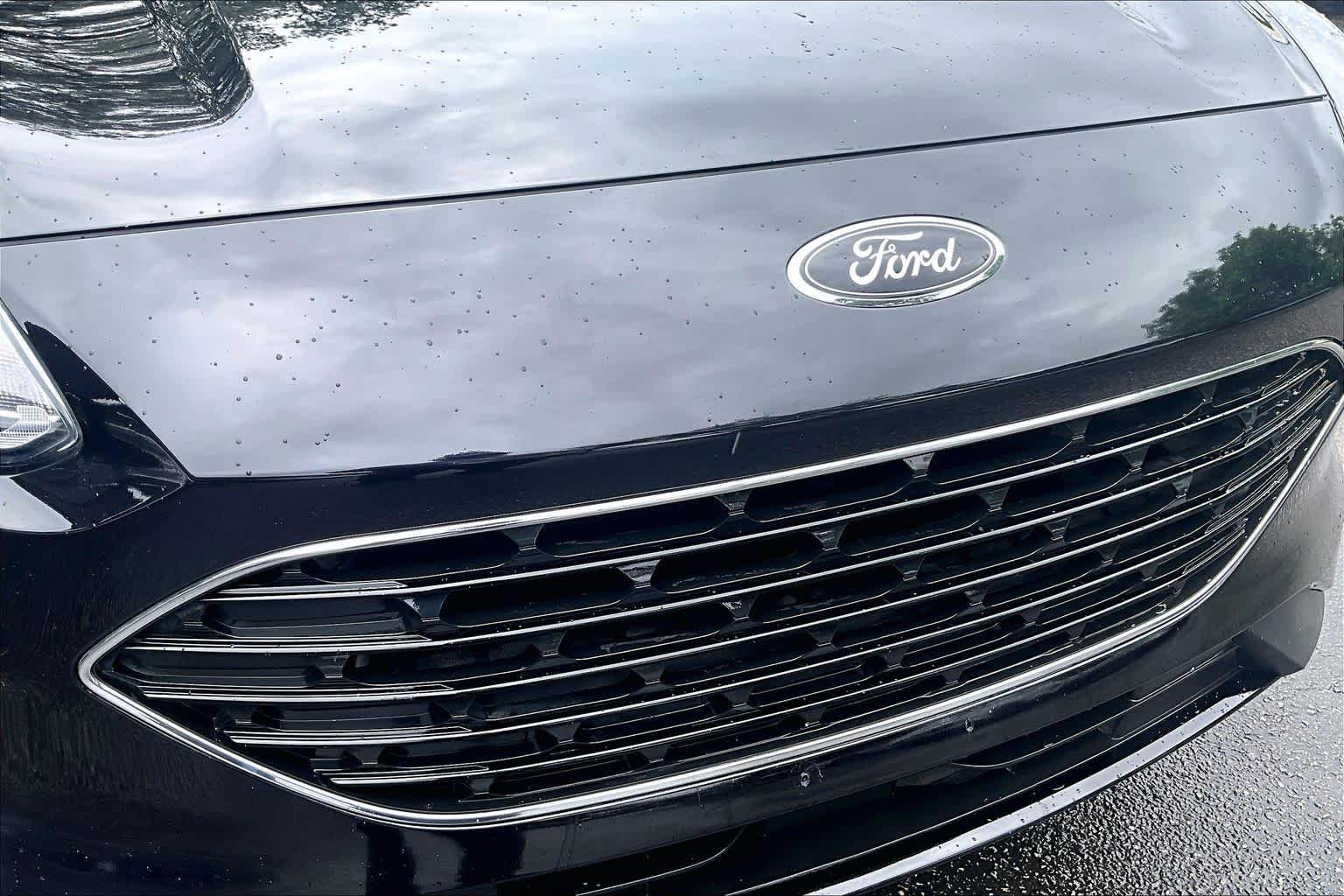 Used 2022 Ford Escape SEL w/ SEL Stealth AWD Package image 32