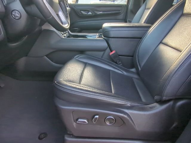 Used 2024 GMC Yukon XL Denali image 14