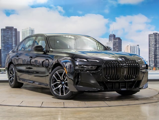 Used 2025 BMW 740i xDrive w/ Premium Package