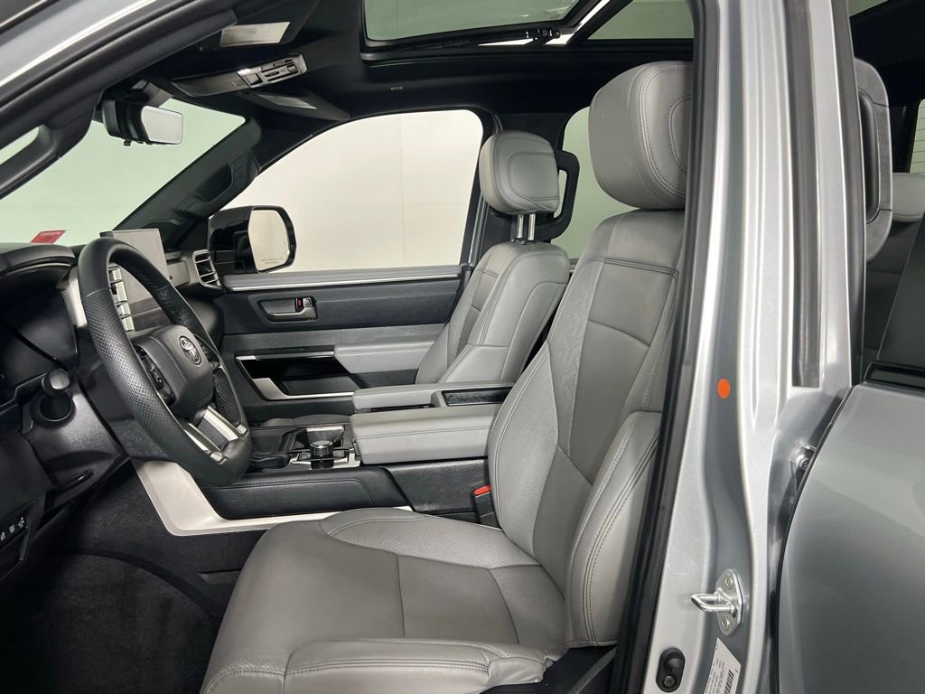 Used 2025 Toyota Tundra Limited image 21