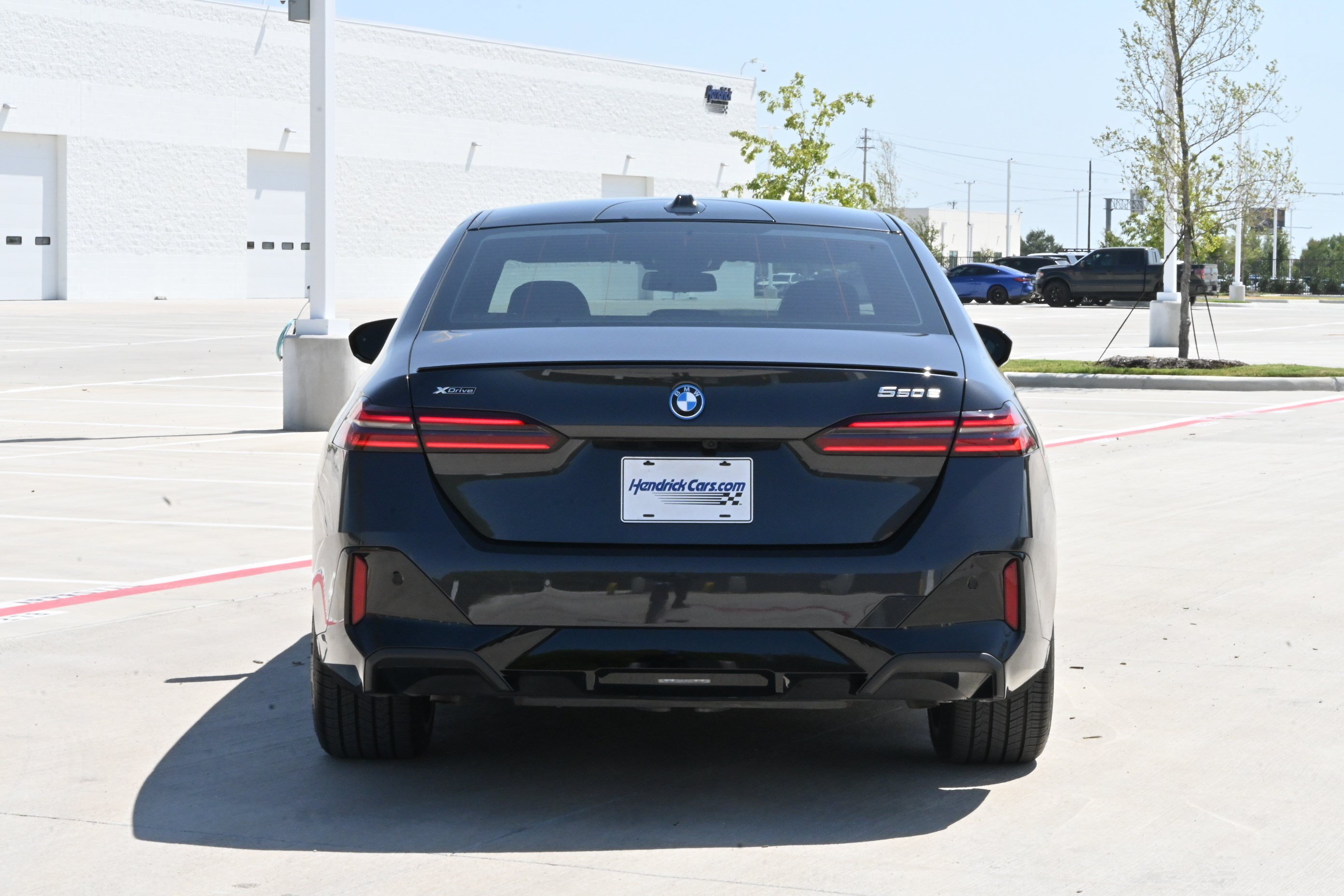 Used 2026 BMW 550e xDrive AWD/4WD image 8
