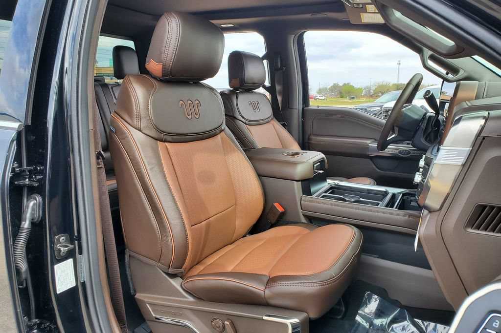 New 2026 Ford F250 King Ranch w/ Chrome Package AWD/4WD image 15