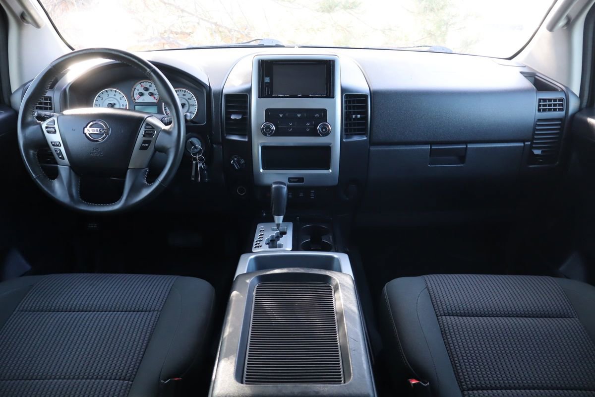 Used 2014 Nissan Titan PRO-4X image 16