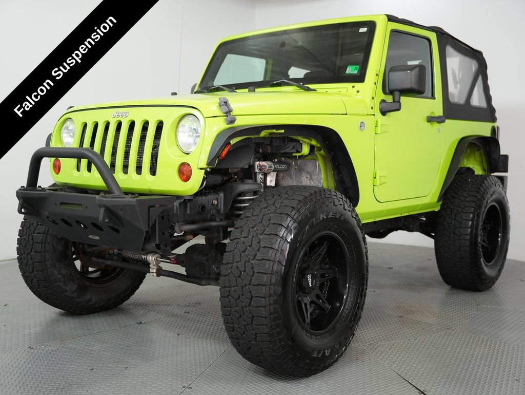 Used 2013 Jeep Wrangler Sport w/ Connectivity Group AWD/4WD image 3