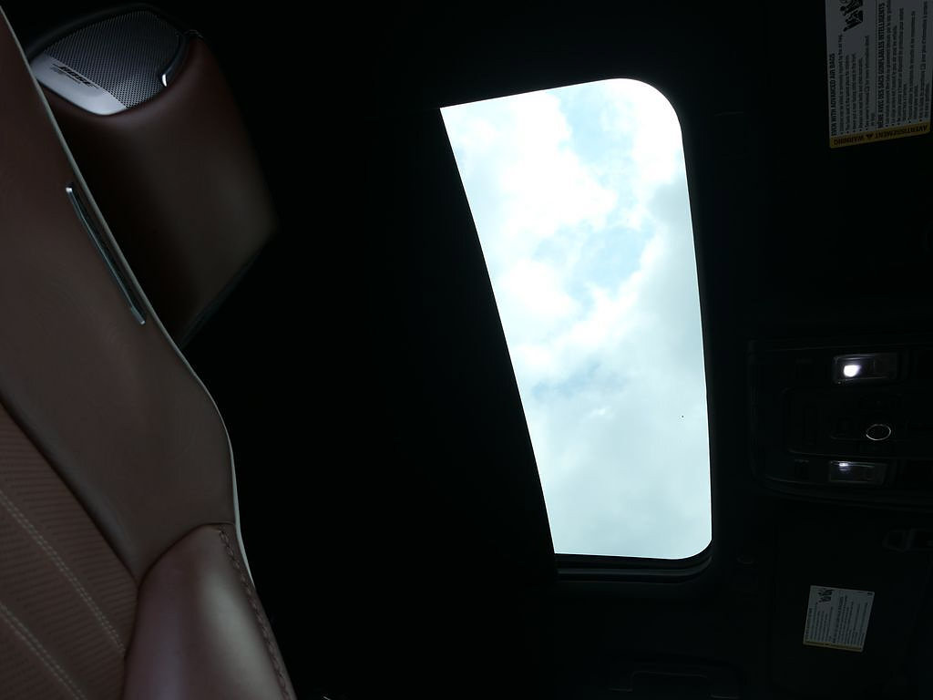 Used 2023 GMC Yukon Denali Ultimate AWD/4WD image 26