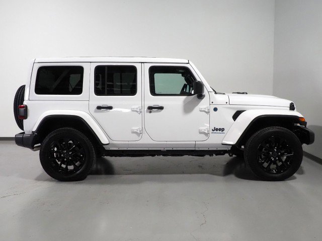 Used 2025 Jeep Wrangler 4xe Sahara w/ Safety Group AWD/4WD image 6