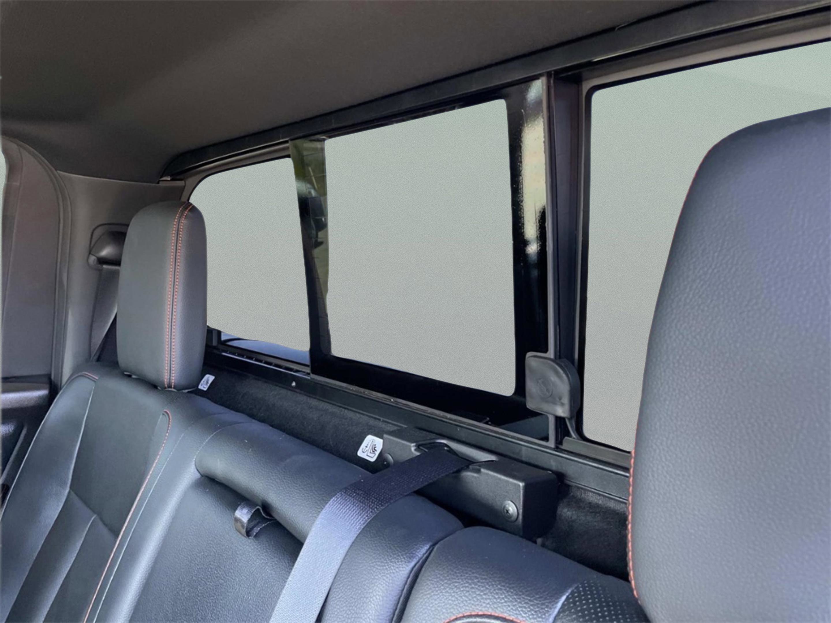 Used 2024 Nissan Titan PRO-4X w/ Pro-4x Convenience Package image 11