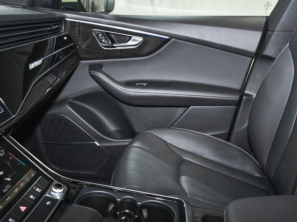 Used 2024 Audi Q8 Premium Plus w/ Premium Plus Package image 69