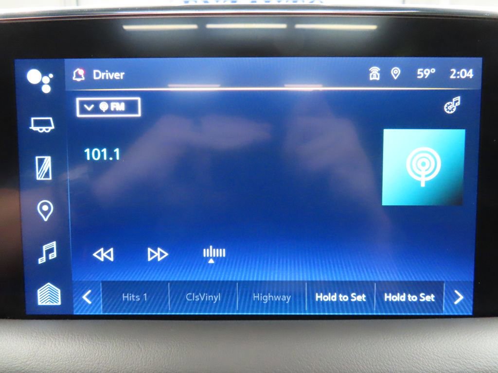 Used 2024 Chevrolet Suburban RST w/ Luxury Package image 24