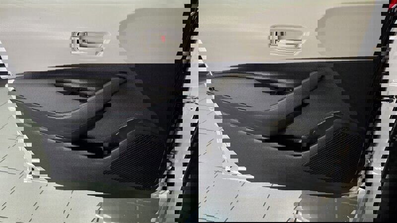 Used 2023 Toyota Corolla LE image 19