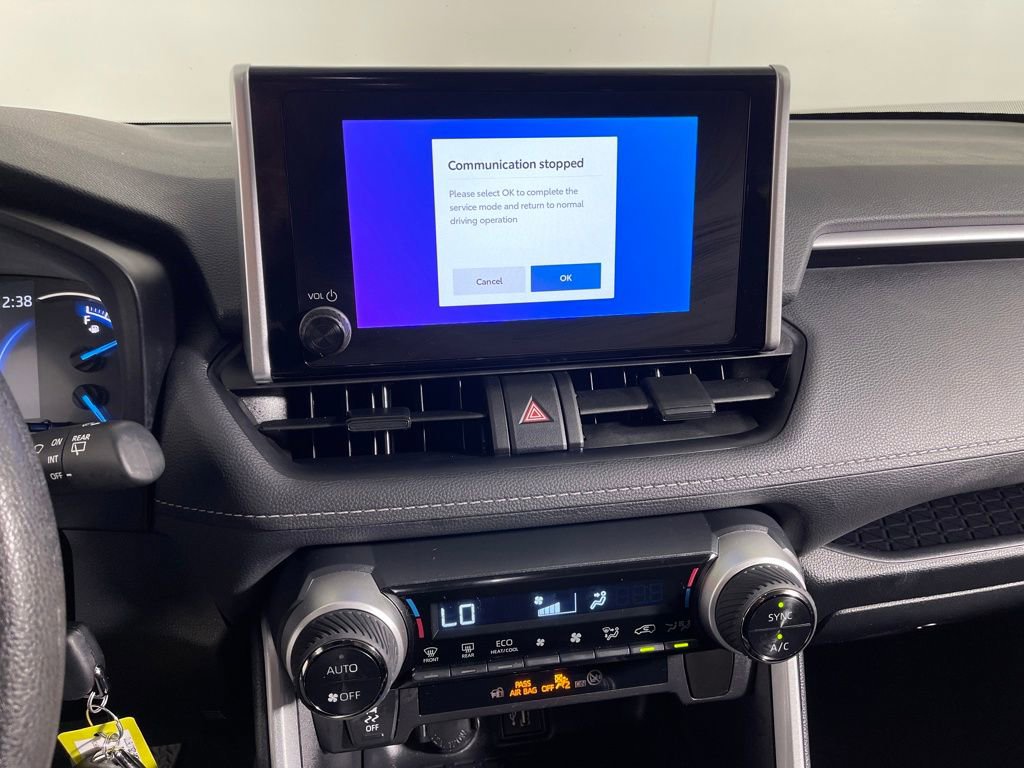 Certified 2025 Toyota RAV4 LE image 20