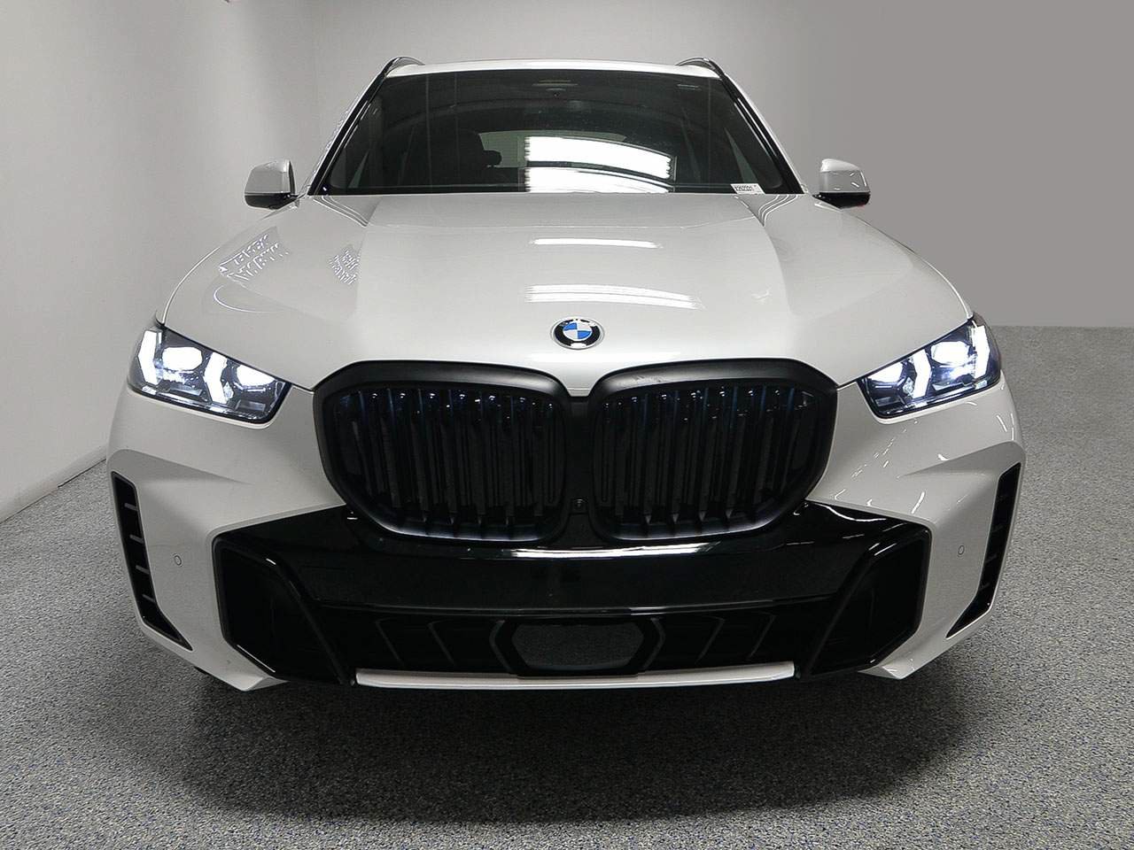 Used 2026 BMW X5 xDrive40i AWD/4WD image 2