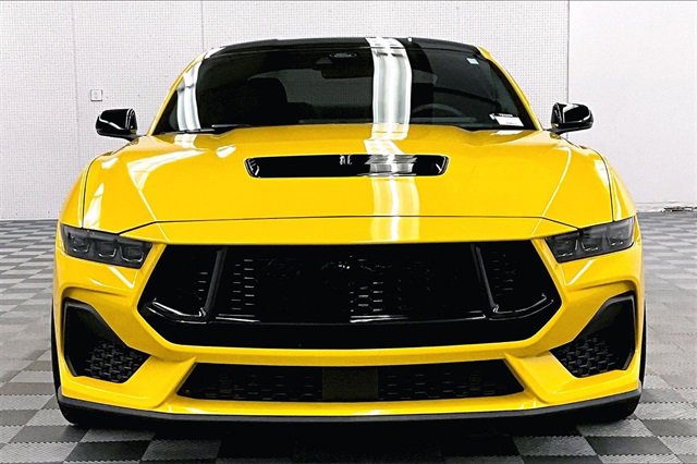 Used 2024 Ford Mustang GT Premium image 3