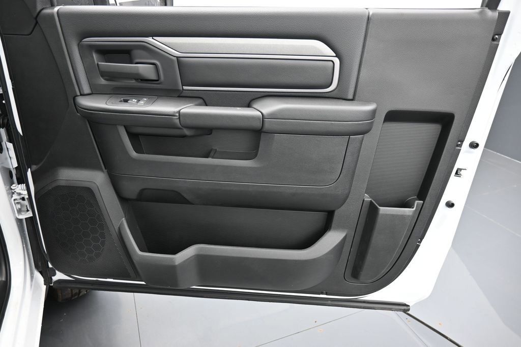 New 2026 RAM 3500 Tradesman AWD/4WD image 11