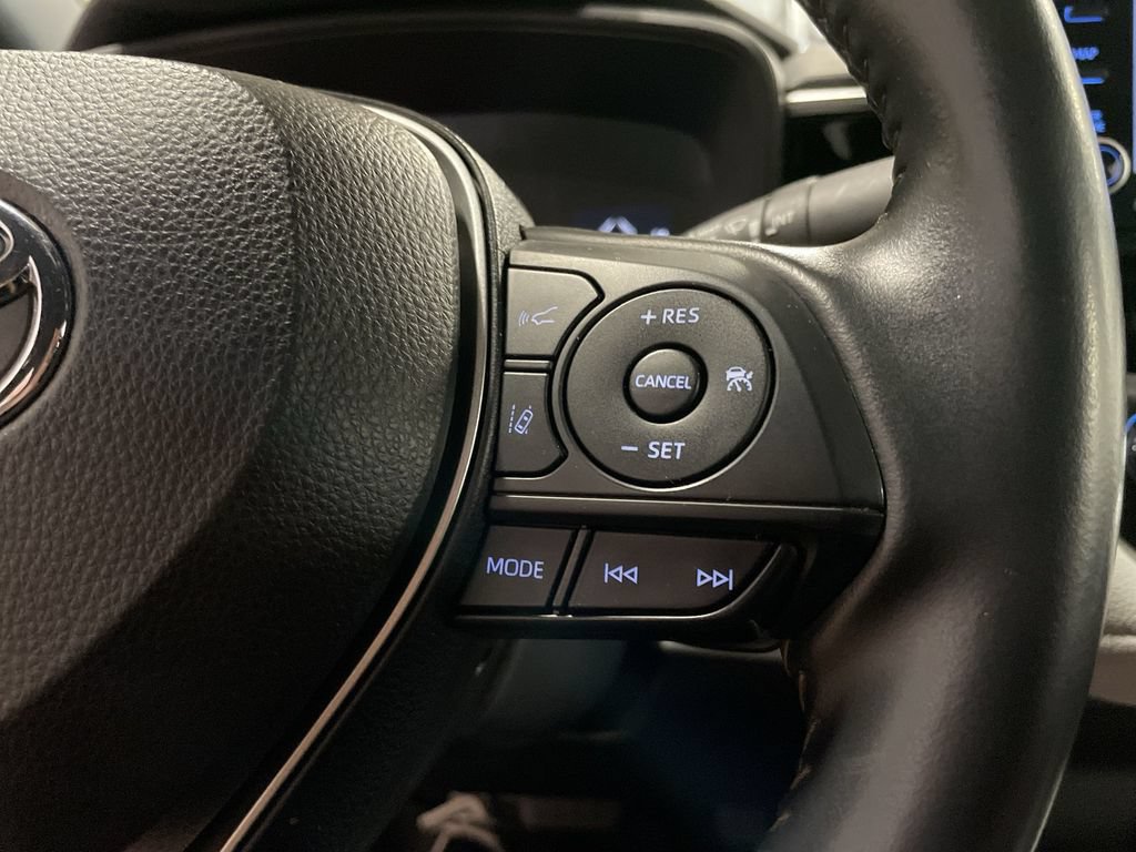 Used 2022 Toyota Corolla SE FWD image 32