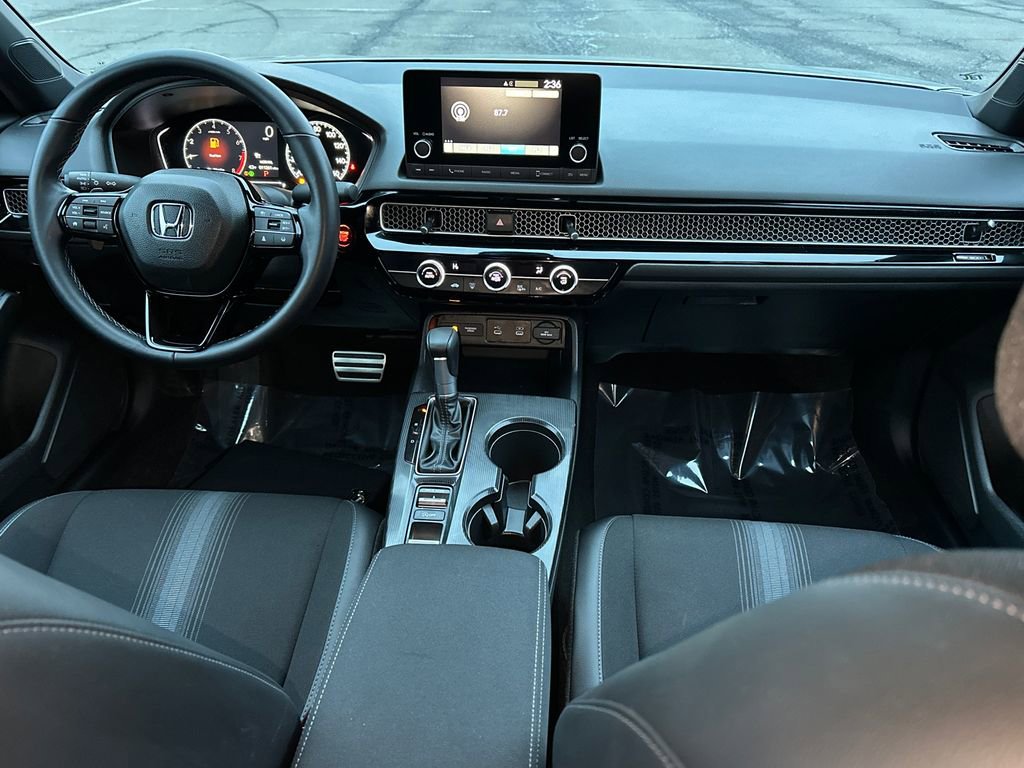 Used 2025 Honda Civic Sport image 14