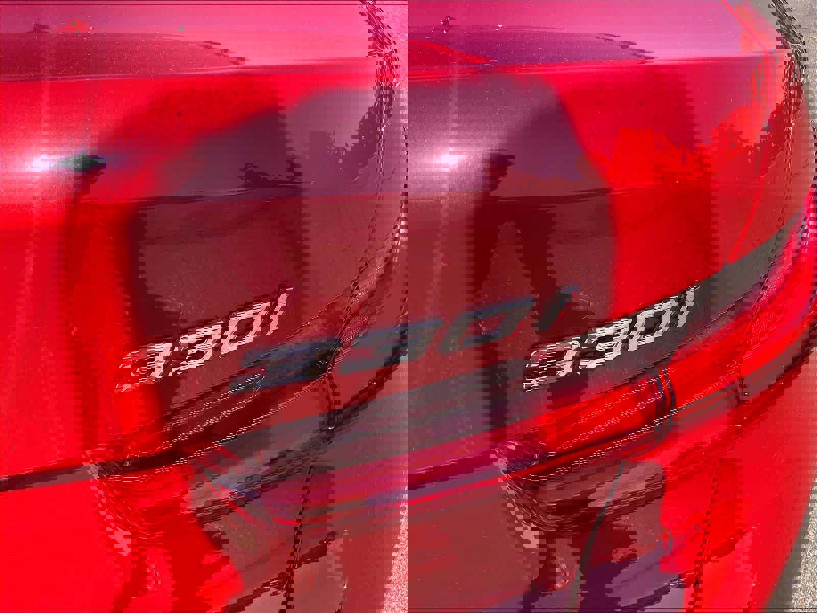 Used 2019 BMW 330i Sedan w/ Convenience Package image 10