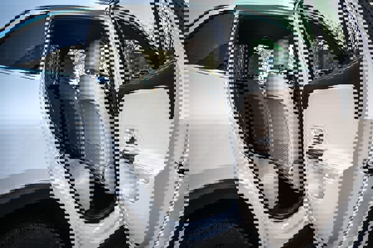 Used 2025 Mercedes-Benz GLA 250 image 12