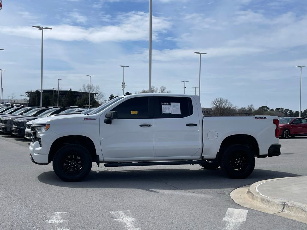 Used 2024 Chevrolet Silverado 1500 LT Trail Boss w/ Protection Package AWD/4WD image 4