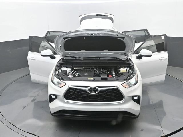 Used 2026 Toyota Highlander XLE image 36