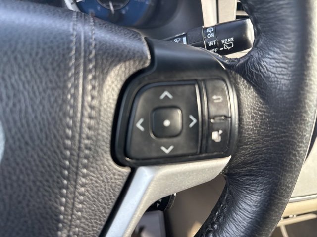 Used 2017 Toyota Sienna XLE image 23