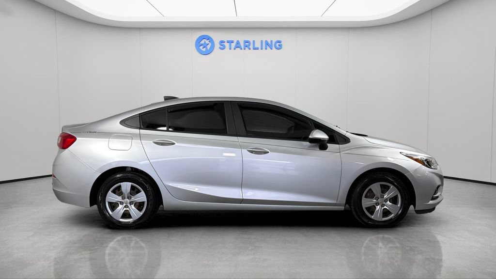 Used 2017 Chevrolet Cruze LS FWD image 11
