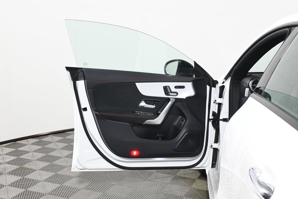 Certified 2024 Mercedes-Benz CLA 250 4MATIC image 24