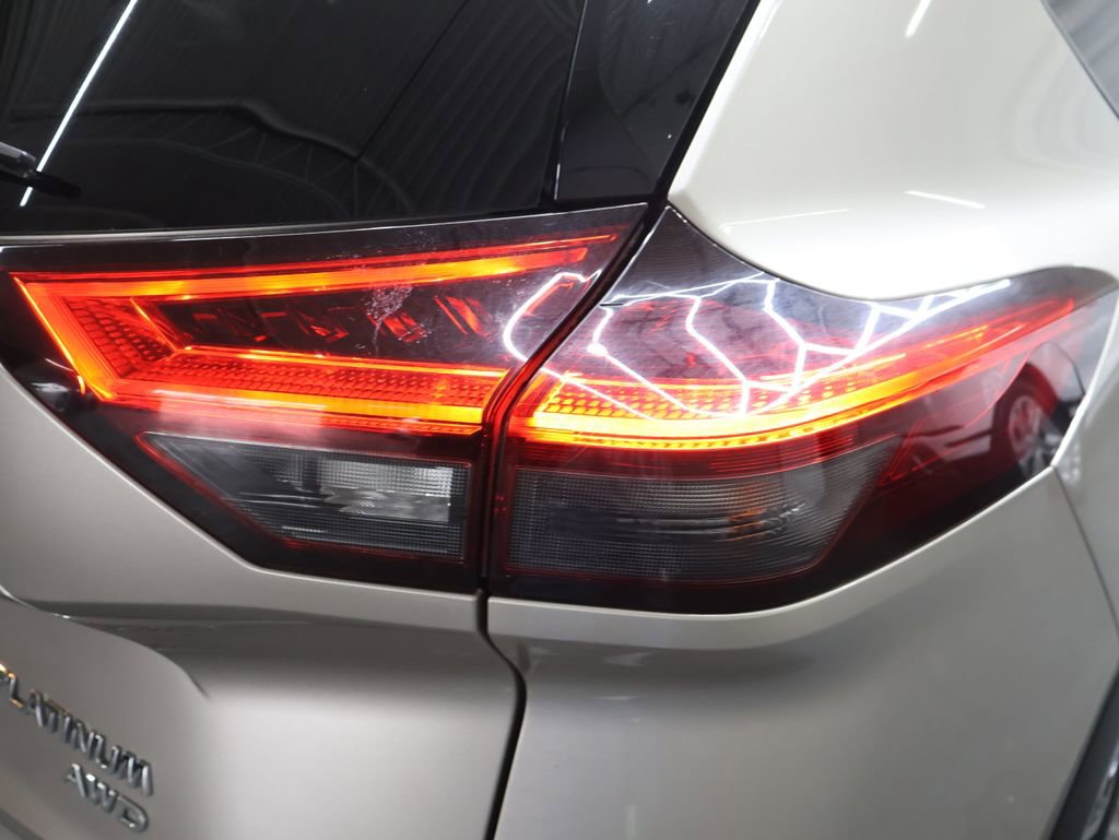 Used 2021 Nissan Rogue Platinum image 28