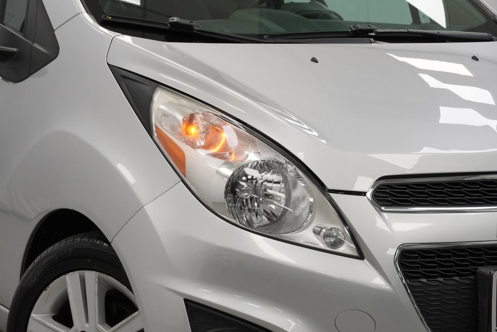 Used 2015 Chevrolet Spark LT FWD image 5