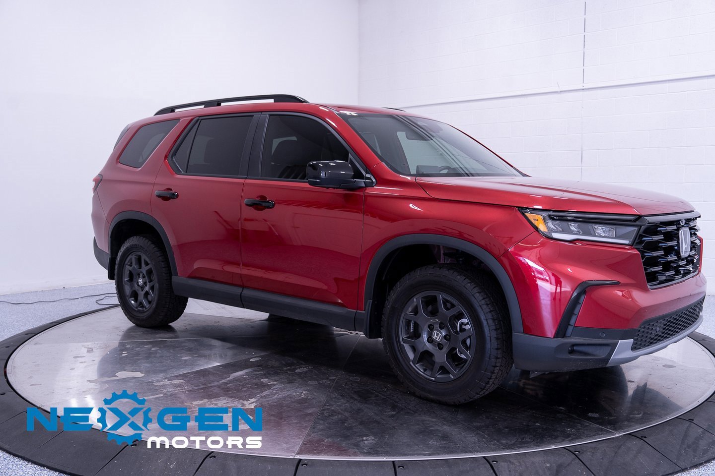 Used 2025 Honda Pilot TrailSport