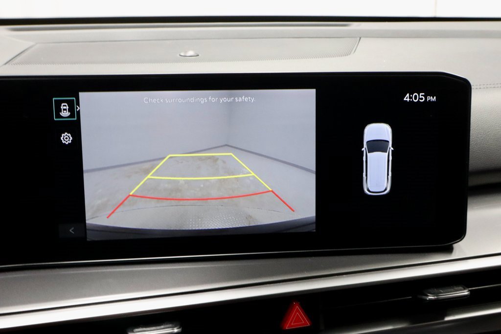 Used 2024 Kia Sorento S image 2