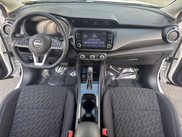 Used 2023 Nissan Kicks SV FWD image 9
