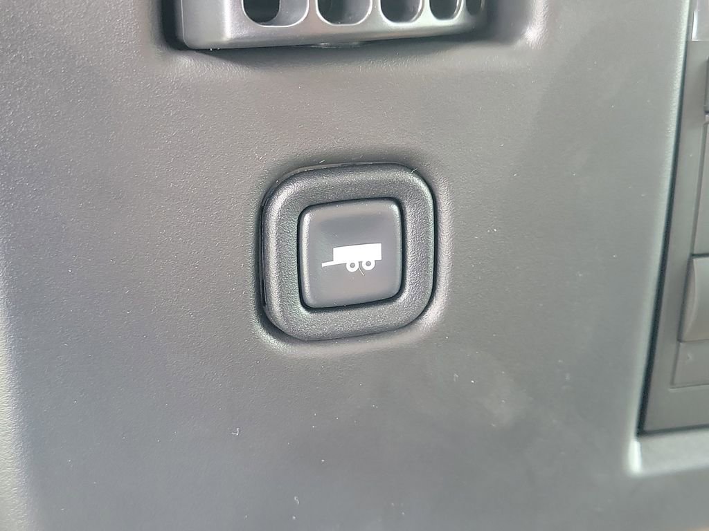 New 2025 Chevrolet Express 2500 Work Van w/ Driver Convenience Package image 20