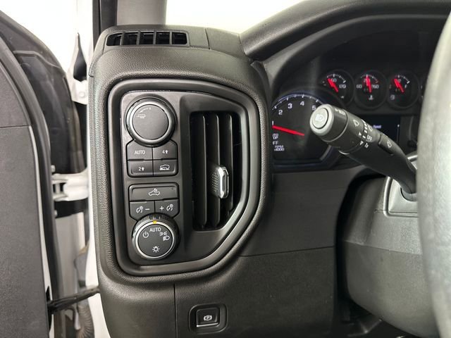 Used 2022 Chevrolet Silverado 1500 Custom AWD/4WD image 19