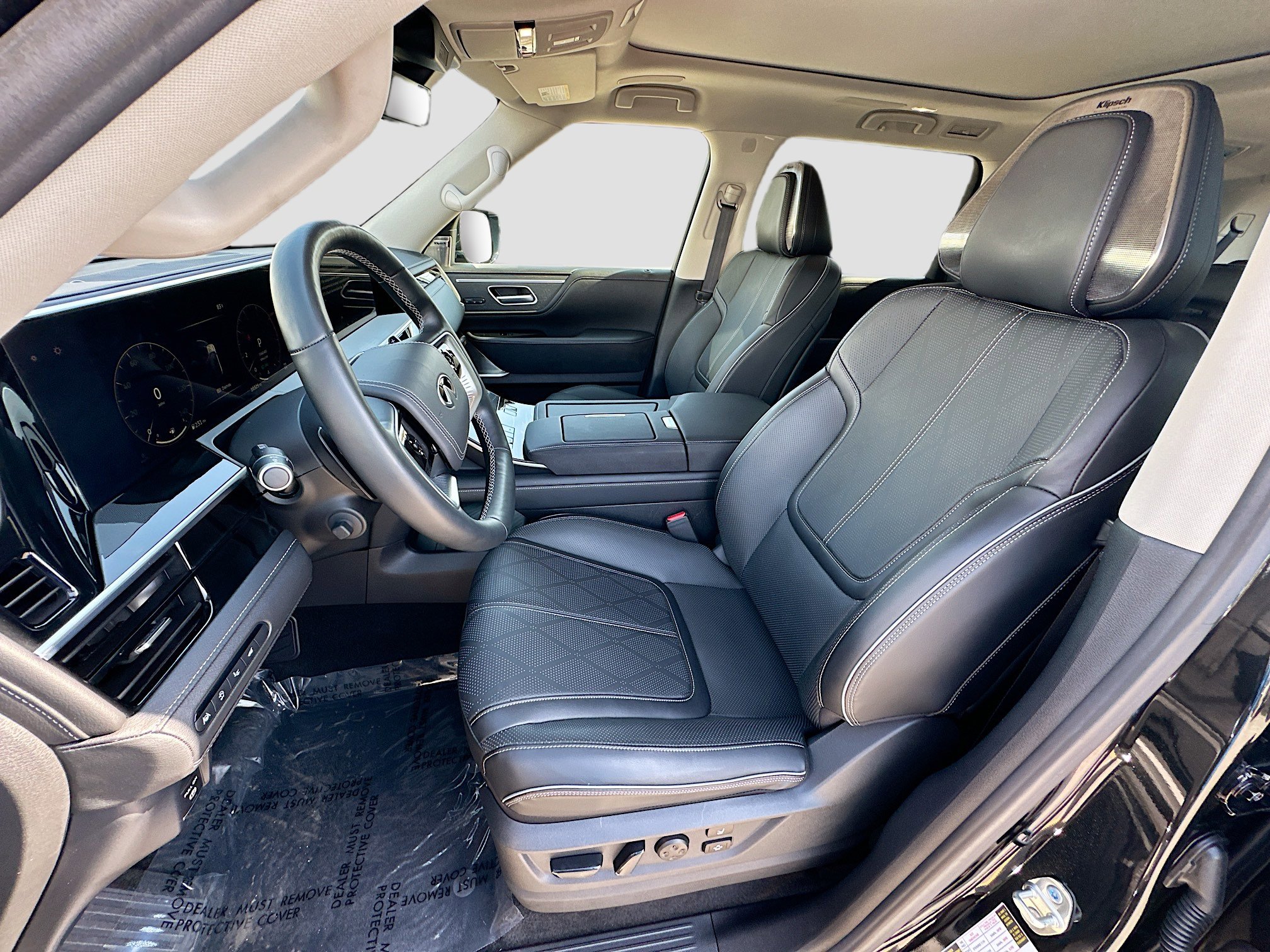 Used 2025 INFINITI QX80 Sensory image 20