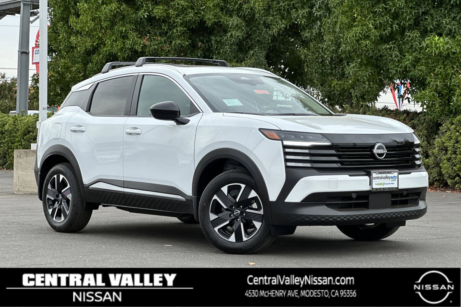 New 2026 Nissan Kicks SV w/ SV Premium Package image 1