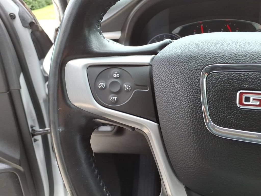 Used 2019 GMC Acadia SLT AWD/4WD image 17