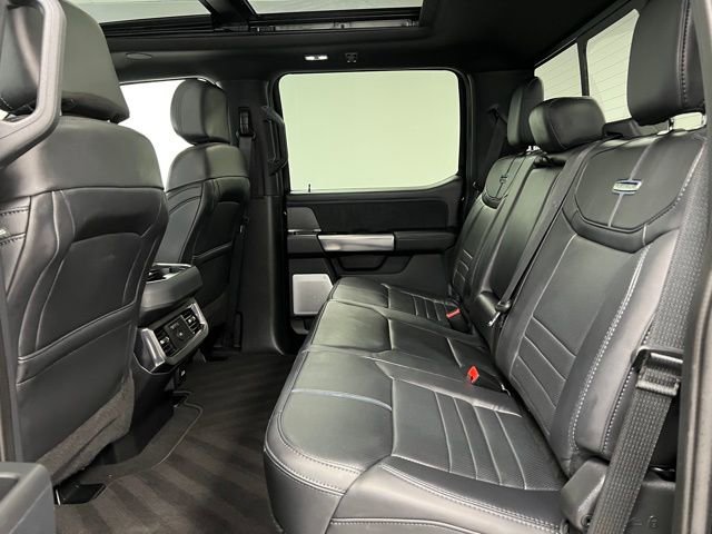 Used 2025 Ford F450 Platinum w/ FX4 Off-Road Package image 44
