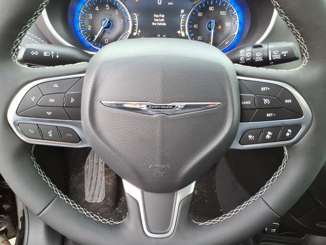 New 2026 Chrysler Pacifica Select AWD/4WD image 20