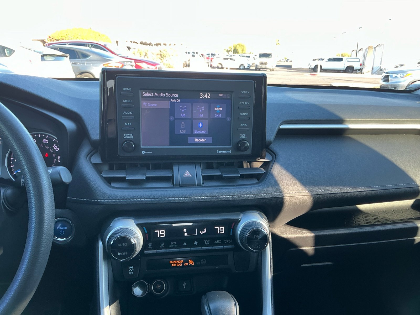 Used 2021 Toyota RAV4 XLE w/ Carpet Mat Package (TMS) image 28