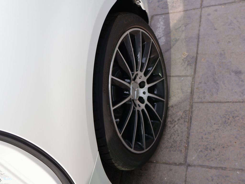 Used 2018 Mercedes-Benz SLC 43 AMG image 18