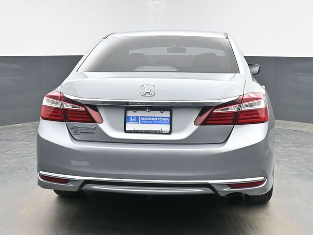 Used 2017 Honda Accord LX image 9