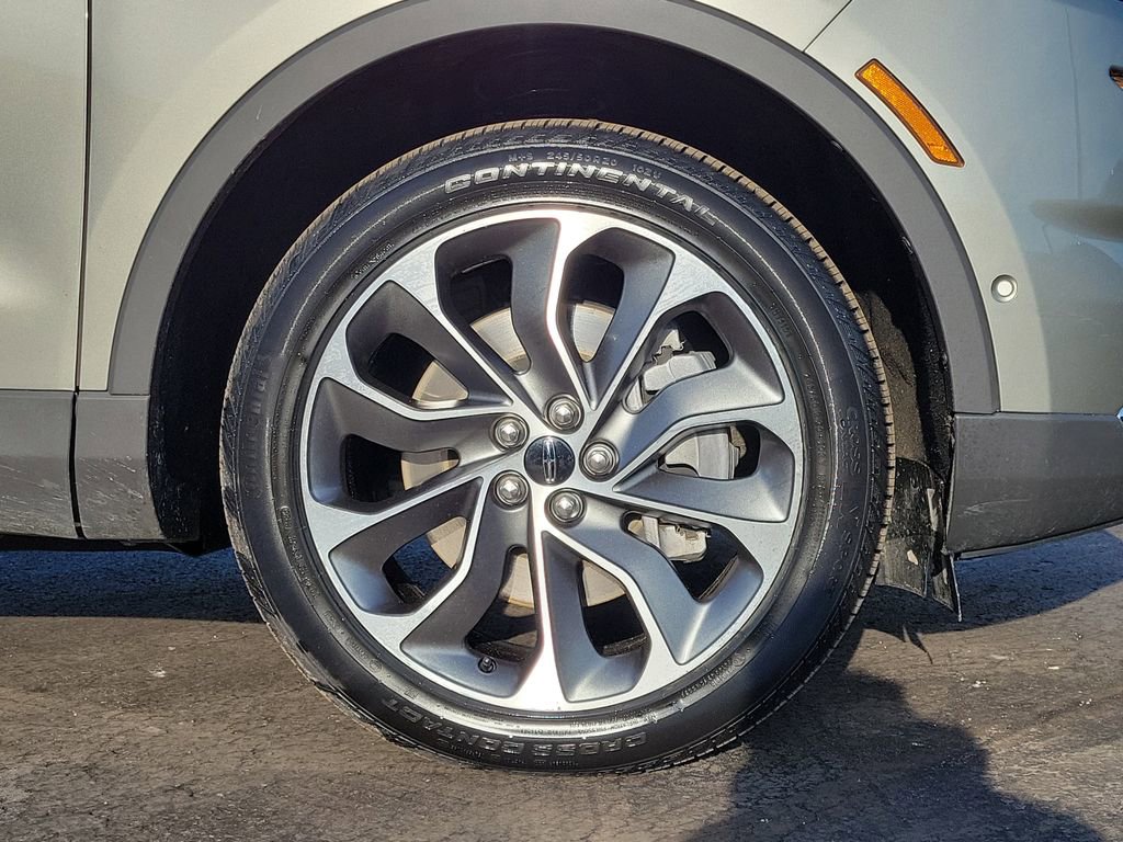 Certified 2023 Lincoln Nautilus Reserve w/ Equipment Group 201A image 9