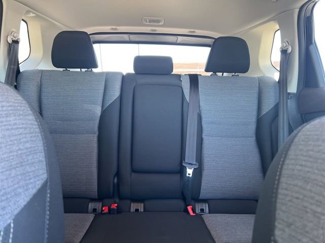 Used 2022 Nissan Rogue S image 8