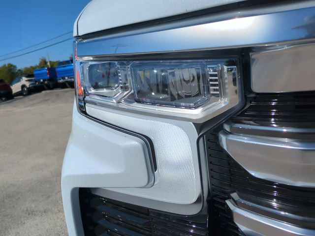 New 2026 Chevrolet Silverado 1500 High Country AWD/4WD image 9