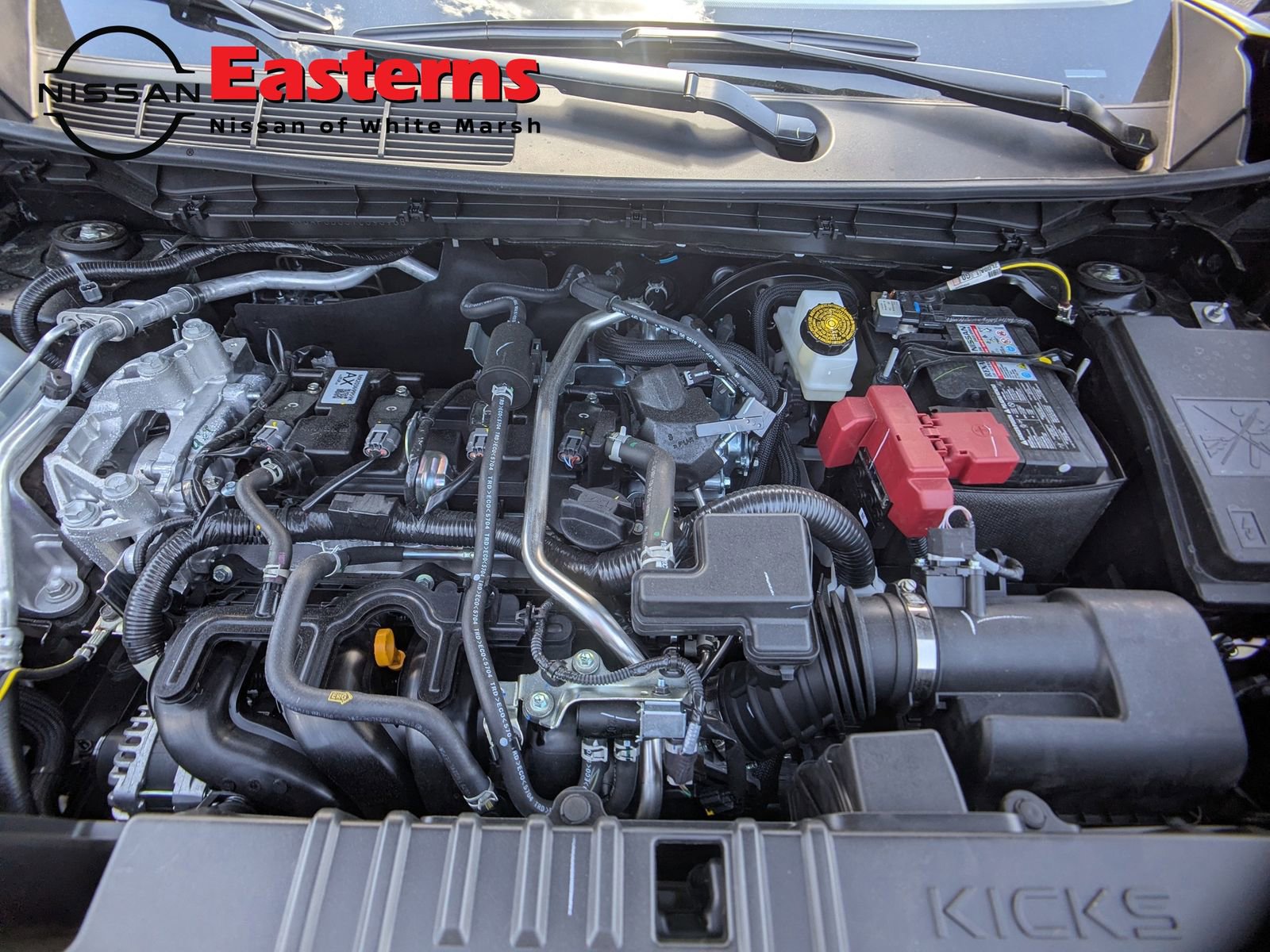 New 2026 Nissan Kicks SR FWD image 9