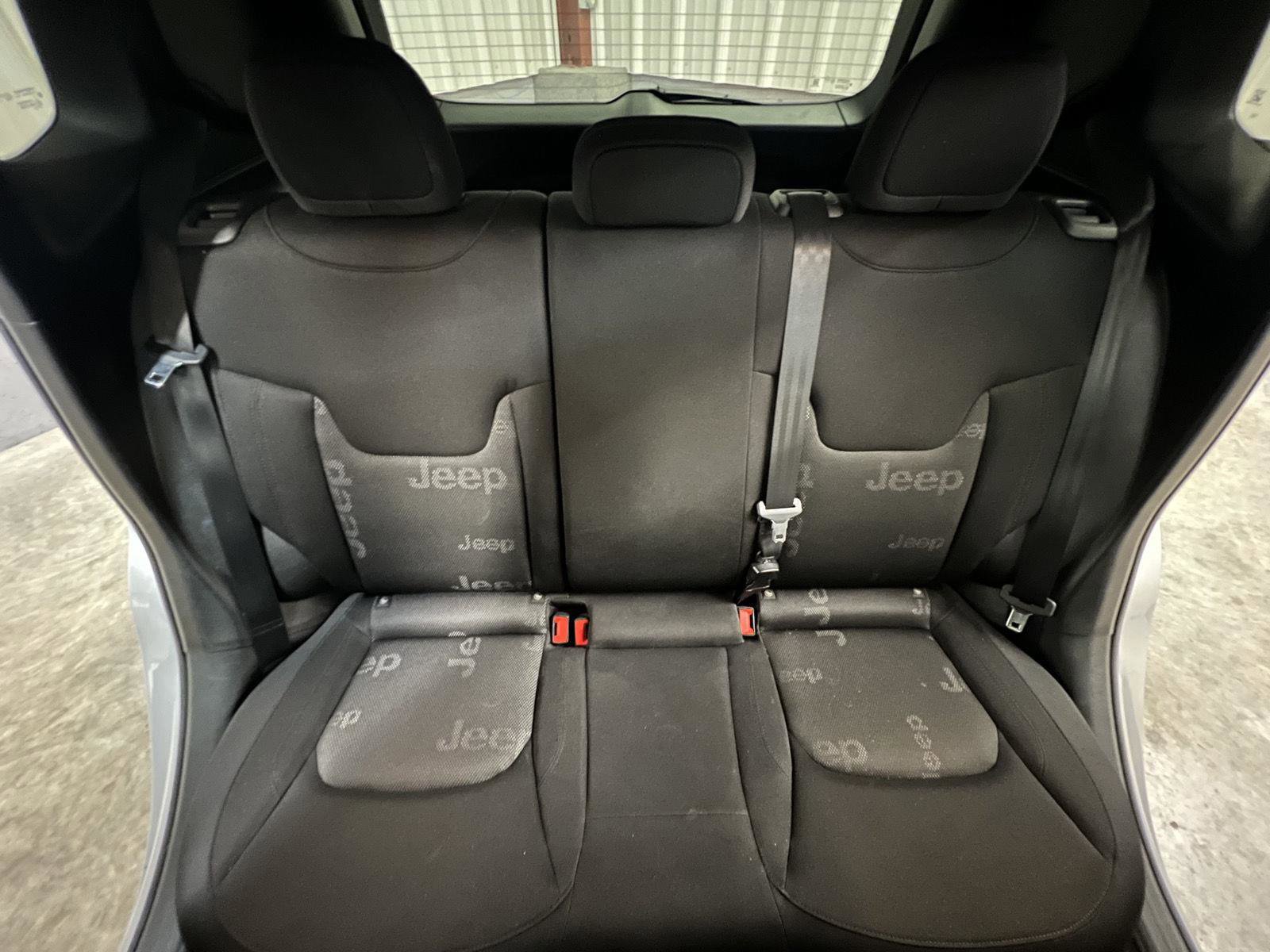 Used 2017 Jeep Renegade Sport w/ Power & Air Group image 33